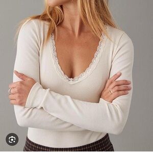 American Eagle Lace Long Sleeve Bodysuit. Size Medium.